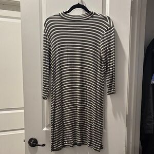 Chic Striped Long Sleeve Dress